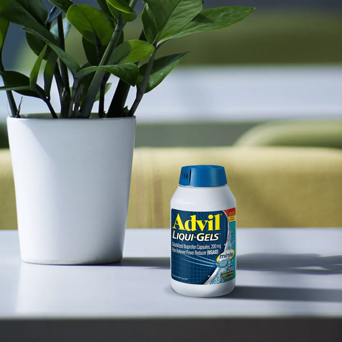 Advil Pain Reliever/Fever Reducer Liqui-Gel Minis - Ibuprofen (NSAID) - Image 2