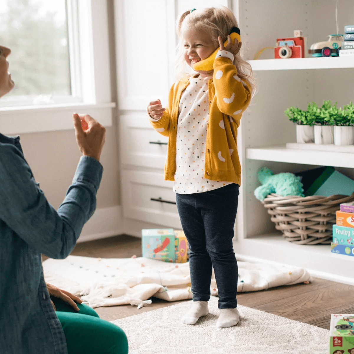Peaceable Kingdom Monkey around Board Game: Educational Fun with Cards & Figures for 2+ Players, 30+ Minutes of Play - Image 8