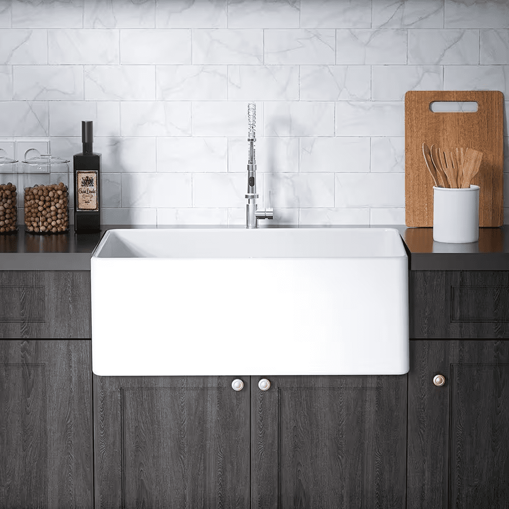 White Fireclay 24 In. L X 18 In. W Single Bowl Farmhouse Apron Kitchen Sink with Grid and Strainer