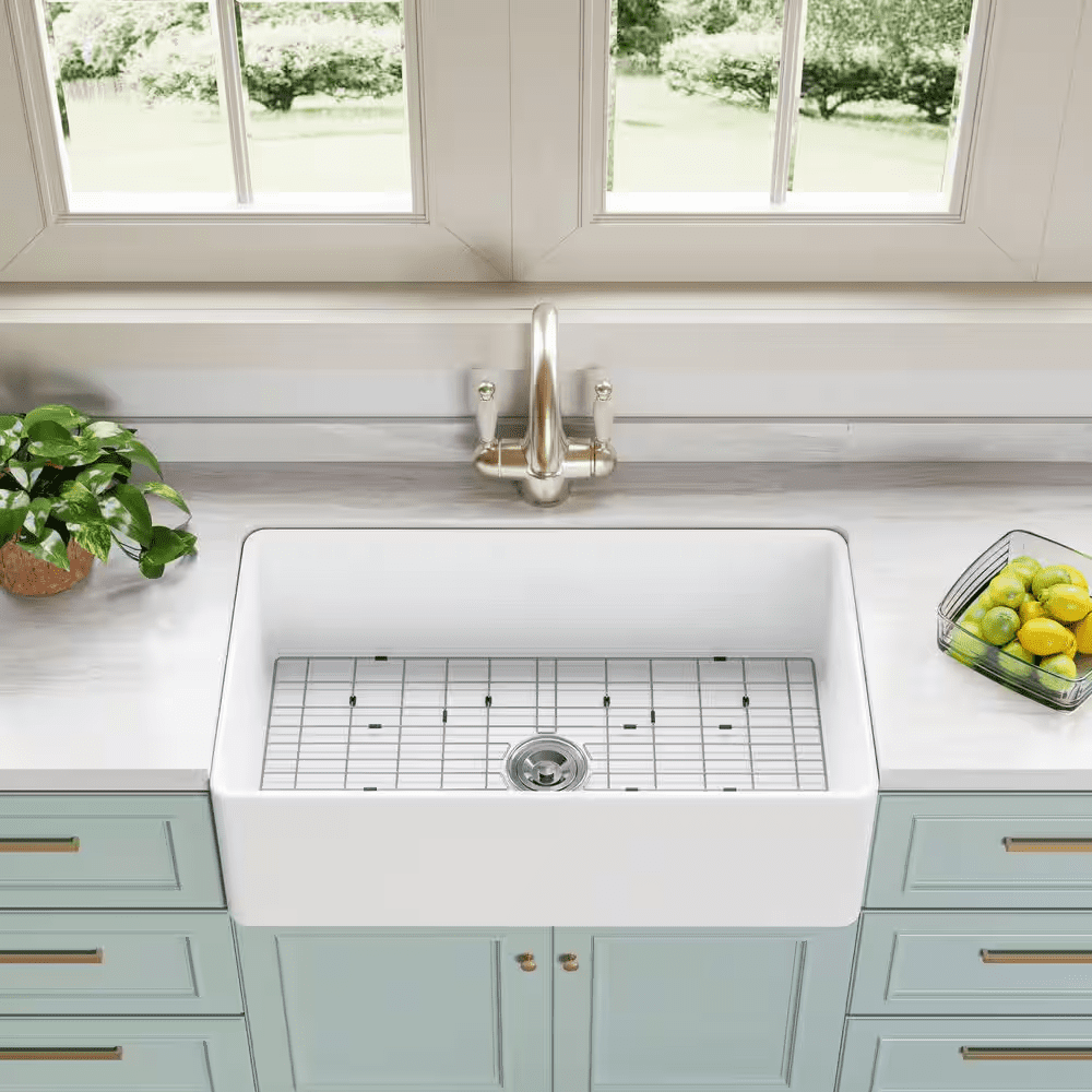 White Fireclay 33 In. Single Bowl Kitchen Sink Farmhouse Apron Front with Bottom Grid and Strainer