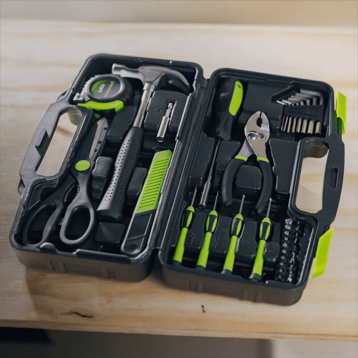 Greenworks 40Pc Household Tool Kit - Image 2