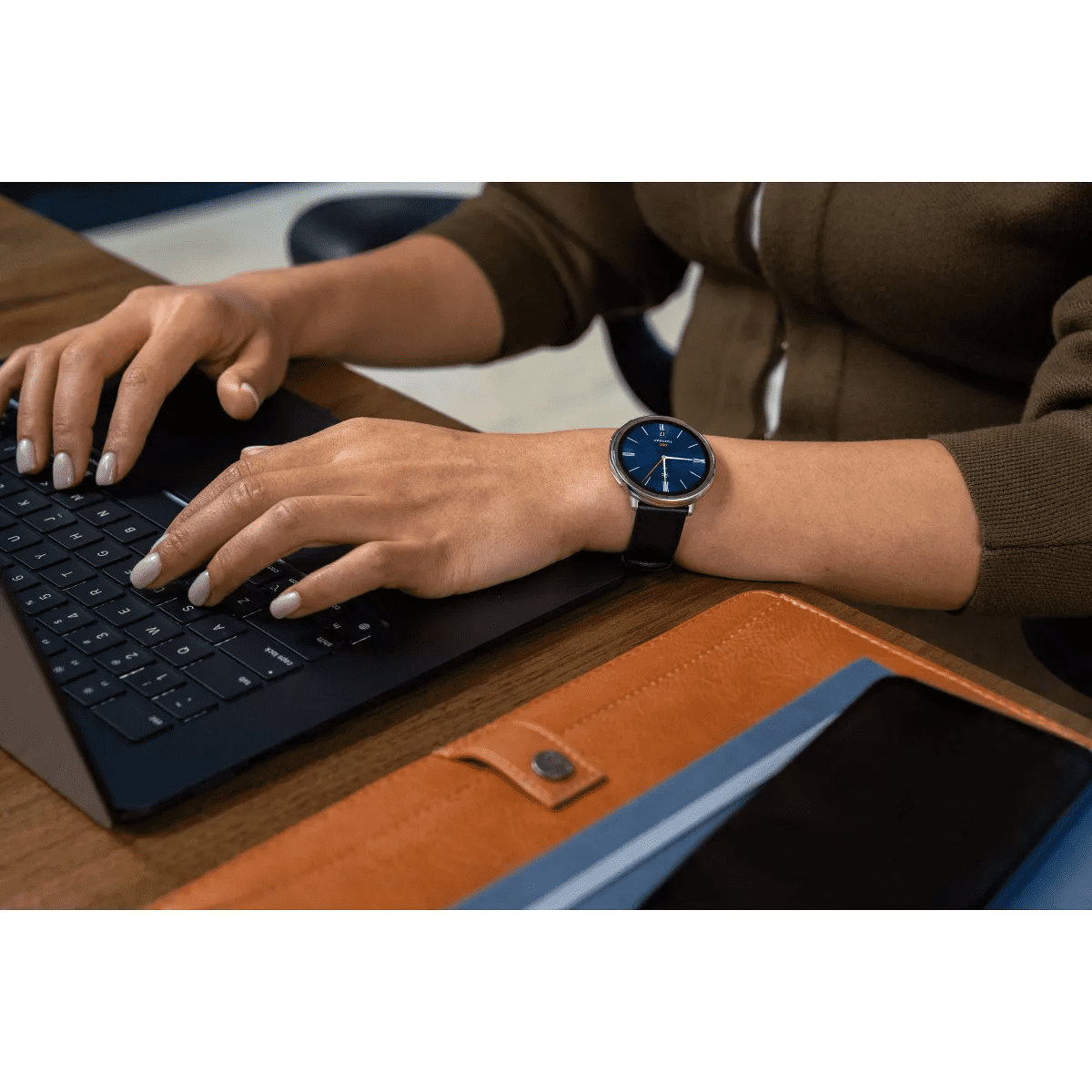 Amazfit Active 2 round Smartwatch - Image 9