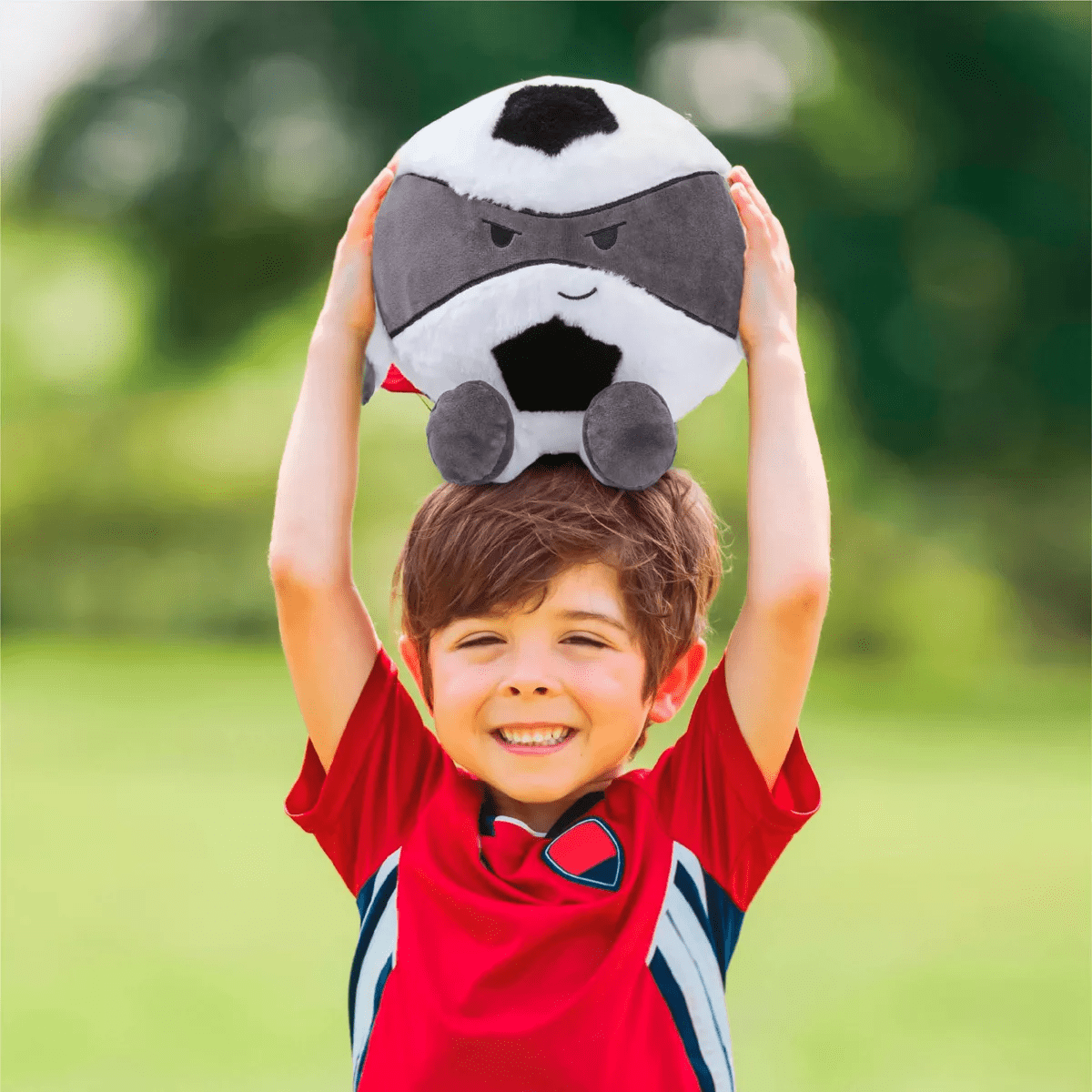 FAO Schwarz Heroes of the Game 7.5" Soccer Plush - Image 2