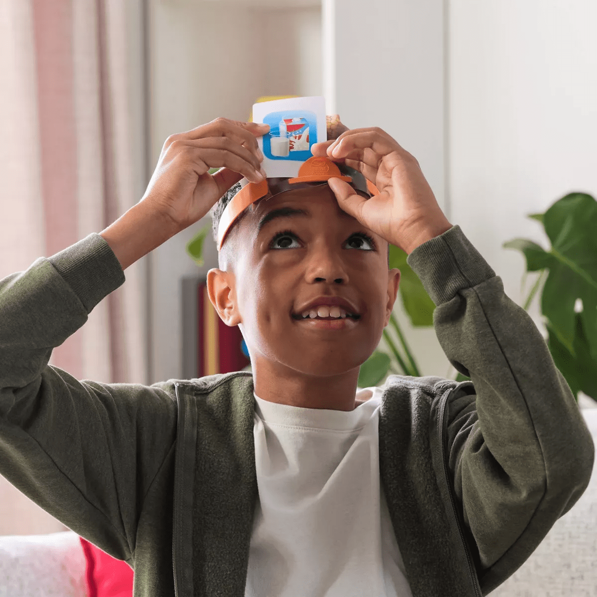 Hedbanz 2Nd Edition Picture Guessing Board Game - Image 8