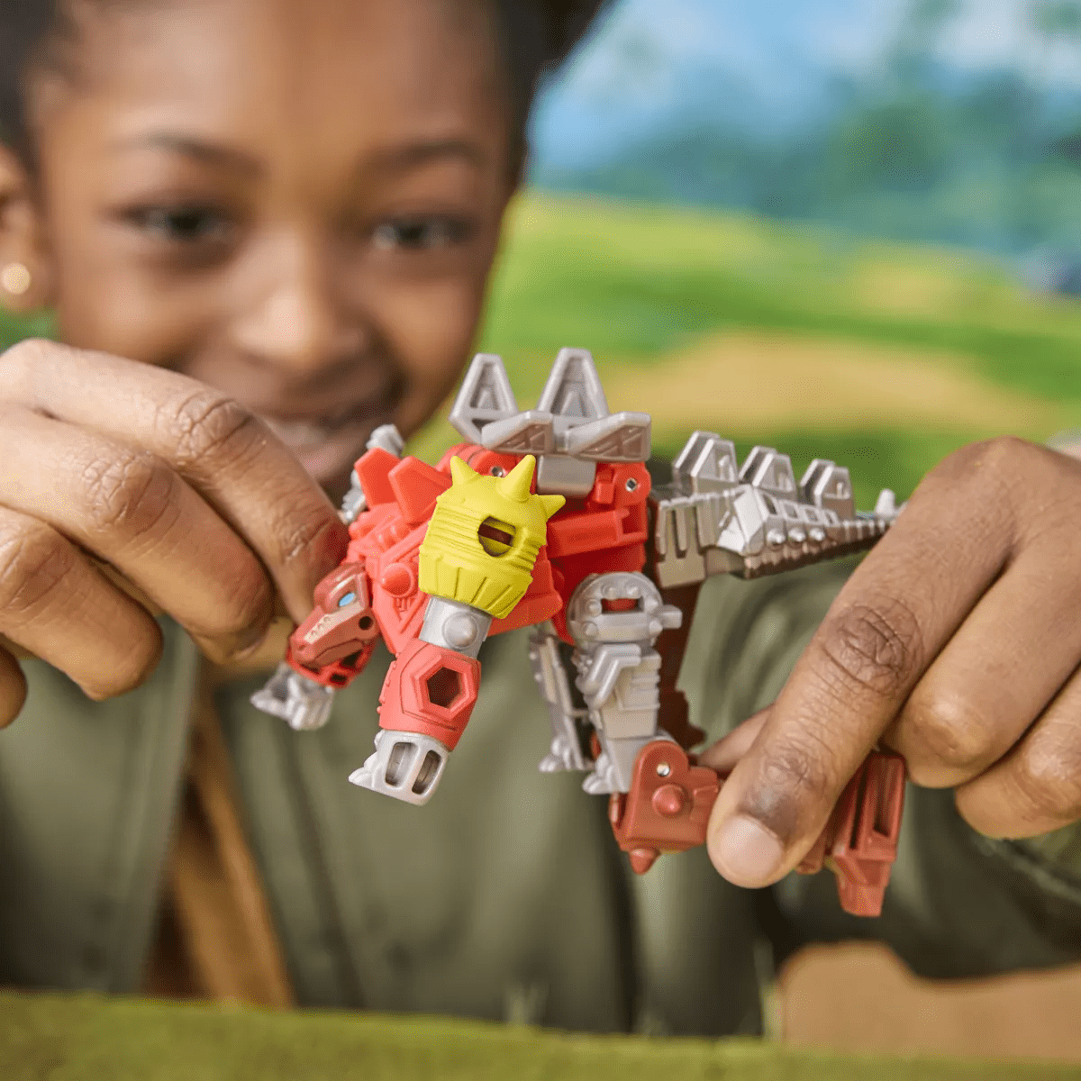 Transformers CYBERWORLD Dinobot Snarl Cyber Changers - Image 10