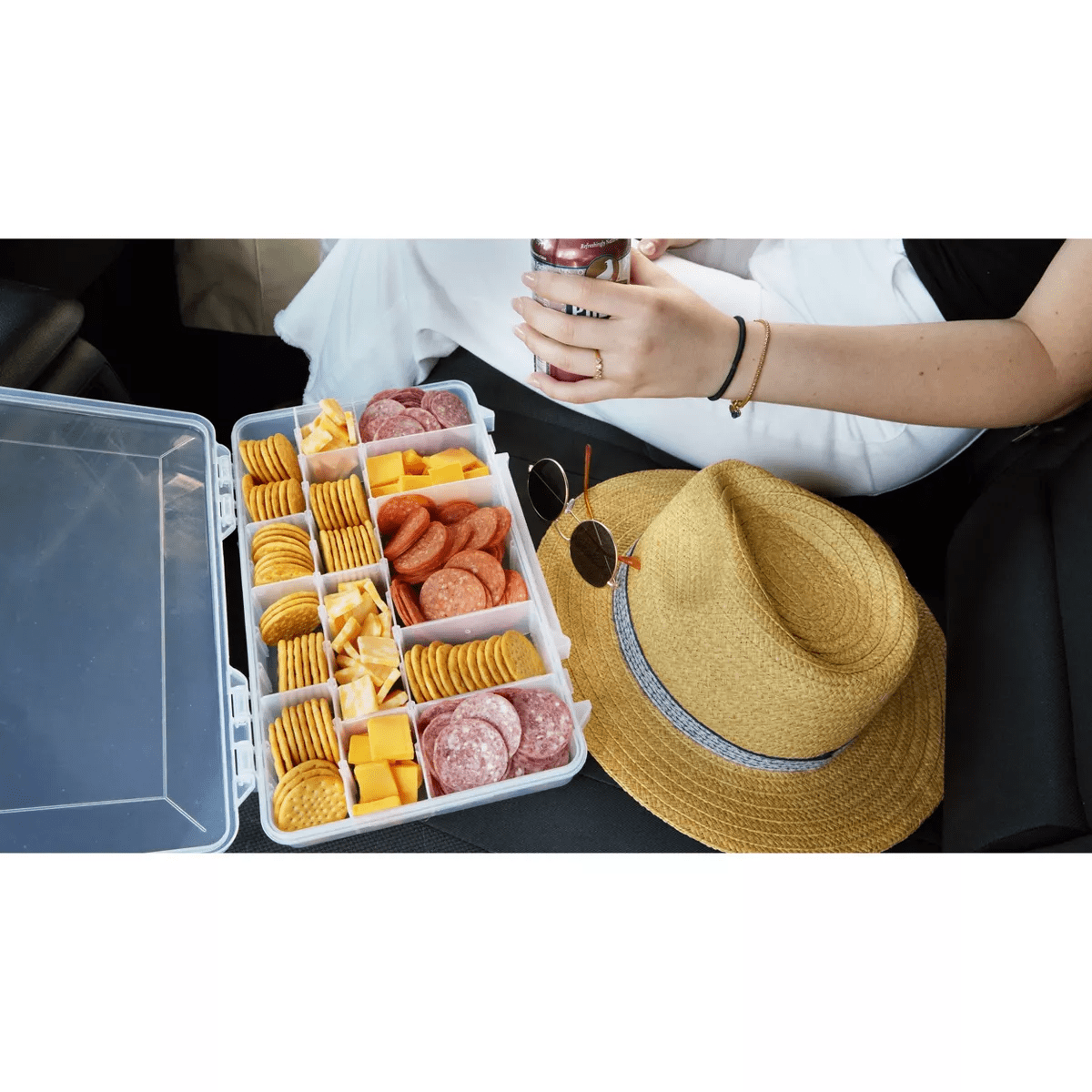 Hormel Gatherings Hard Salami, Pepperoni, Cheese & Crackers Charcuterie Party Tray - 28Oz - Image 5