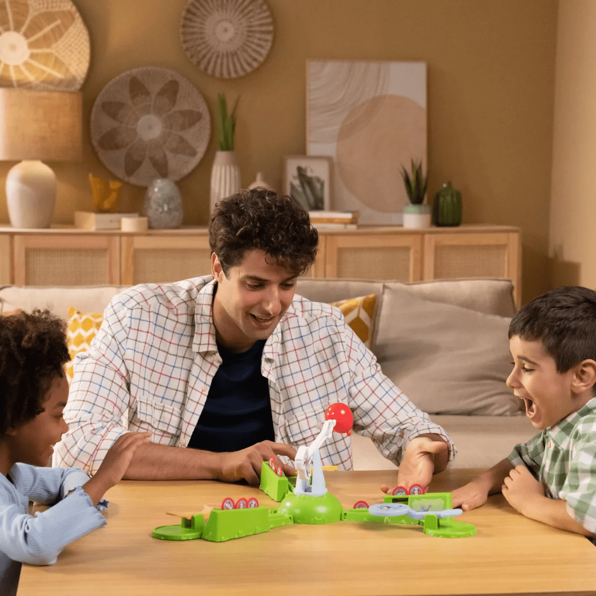 Bluey Keepy Uppy Game: Educational Focus on Motor Skills, Action Board Game, 2-3 Players, Includes Tokens - Image 11